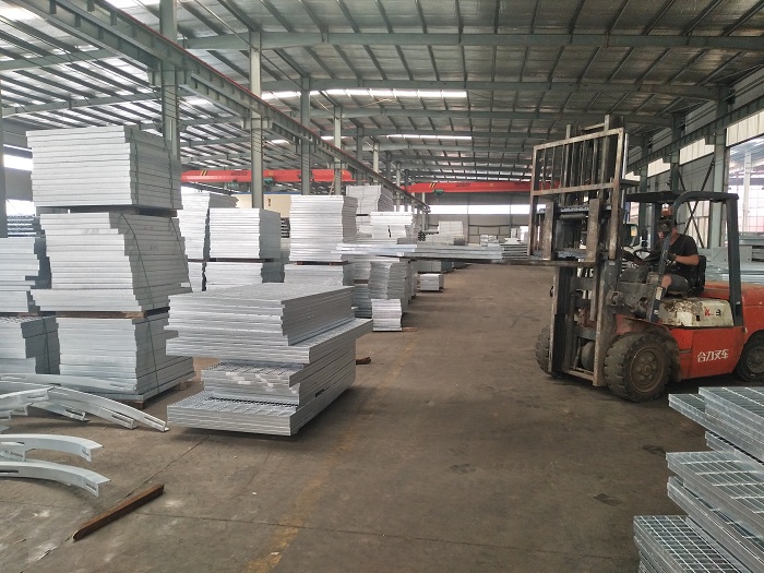 插接鍍鋅鋼格板