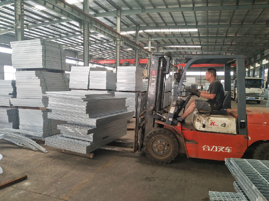 壓焊鍍鋅鋼格板平臺