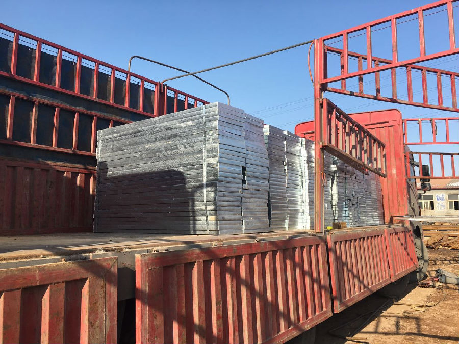 Q235鍍鋅格柵板踏步 Q235鍍鋅格柵板踏步